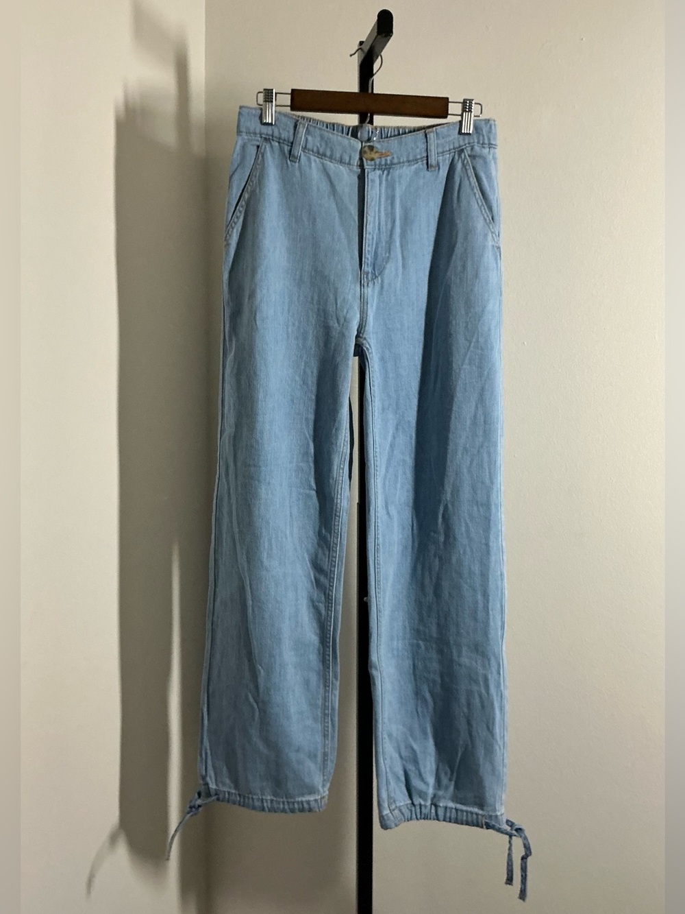 Zara | Wide-Leg Jeans featuring a distinctive ankle tie detail